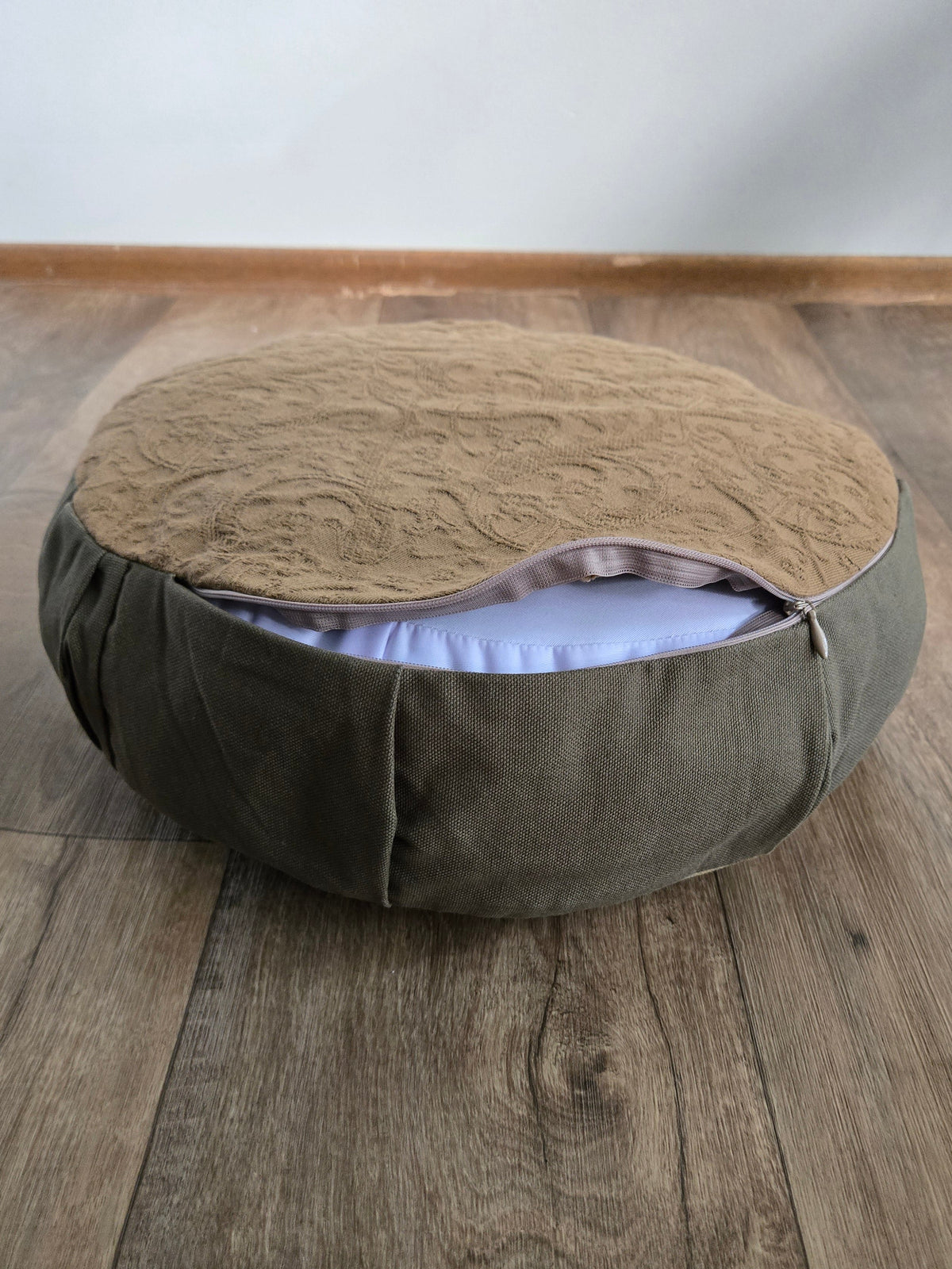 Grounding Woods Round Meditation Cushion